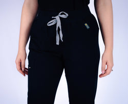 women black scrubs